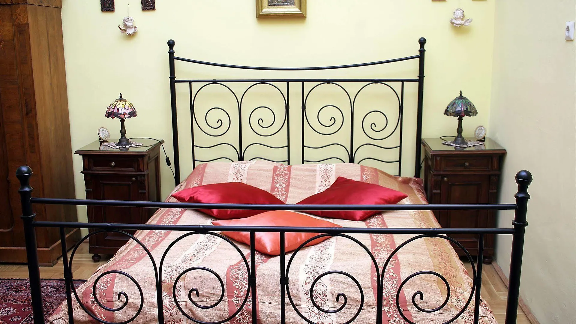 Jozsef Korut Apartment Budapest Hungary
